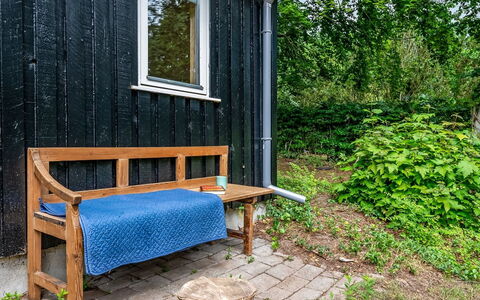 Hejne - 600M from the Sea: Træ, Møbel, Udendørs Møbler, Hårdttræ, Udendørs Bench, Bejdse, Planke, Have, Backyard, Gård
