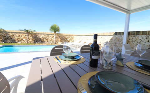 Villa Ginevra Luxury Otranto: Svømmepøl, Møbel, Udendørs Møbler, Udvej, Kompositmateriale, Skygge, Stol, Eco Hotel, Hotel, Udendørs Bord