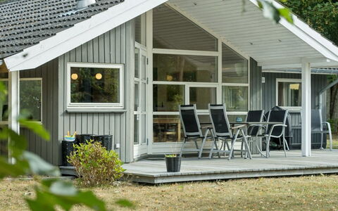 Veljan - 300M from the Sea: Hus, Tag, Hjem, Sommerhus, Busk, Bunddække, Estate, Stuehus, Sidespor, Garden Bygninger