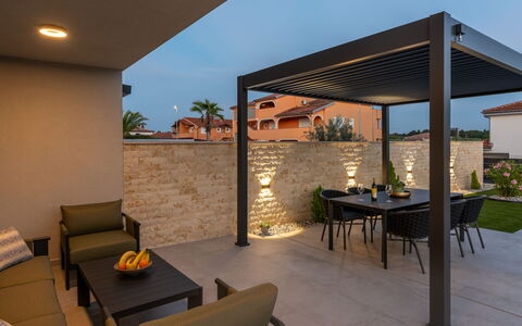 Villa Angelus: Lejlighed, Ejerlejlighed, Blandet Brug, Hotel, Altan