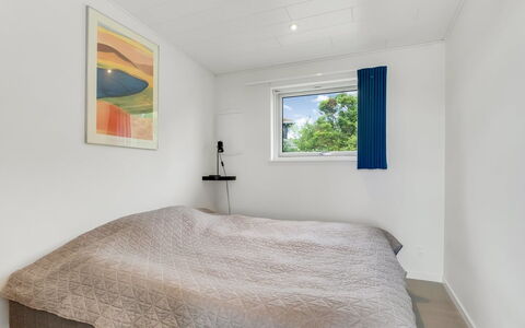 Apsolon - 100M from the Sea: Træ, Gulvbelægning, Etage, Soveværelse, Loft, Indretning, Seng, Værelse, Sengetøj, Bed Frame