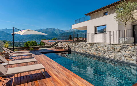 Aura: Bjergkæde, Eco Hotel, Svømmepøl, Hill Station, Kam, Alps, Villa, Estate, Dal, Dæk