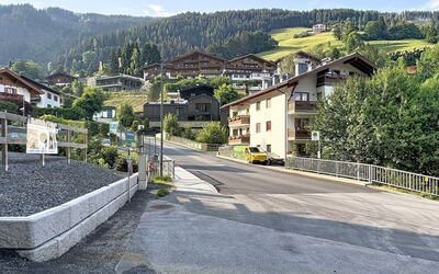 Zell am See 79: Bygning, Hus, Boligområde, Kvarter, Hjem, Menneskelig Bosættelse, Urban Design, Færdselsåre, Forstad, Landsby