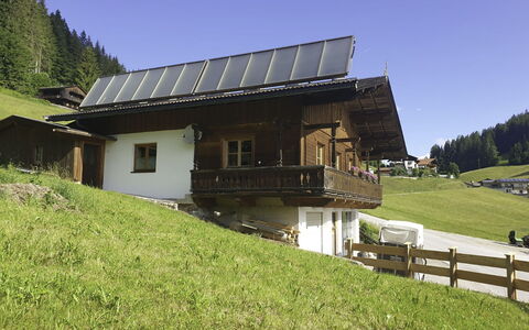 Grub: Bakke, Tag, Sommerhus, Highland, Landdistrikt, Hill Station, Bjergkæde, Landsby, Dal, Stuehus
