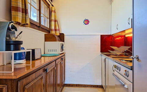 Balcon du Ciel 1: Træ, Indretning, Gulvbelægning, Køkken, Etage, Countertop, Værelse, Cabinetry, Større Bandage, Møbel