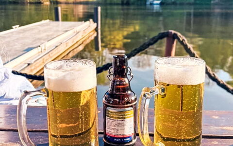Am Schwarzen See: Drinkware, Flaske, Barware