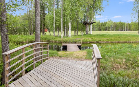 Taikinajoki: Bjergkæde, Altan, Bjerglandsby