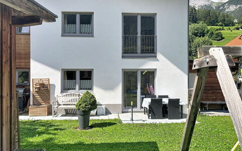 Pettneu am Arlberg 662: Hus, Hjem, Boligområde, Sommerhus, Tag, Veranda, Altan, Estate, Have, Gård