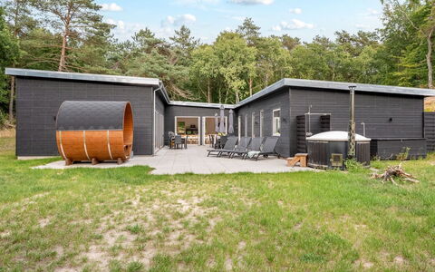Adisl - 800M from the Sea: Land Lot, Hjem, Sommerhus, Have, Backyard, Gård, Landscaping, Estate, Sidespor, Garden Bygninger