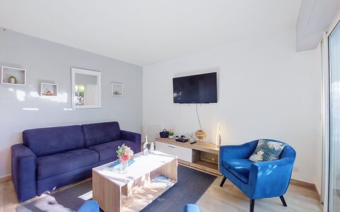 Confort, Piscine et Plage: Møbel, Couch, Indretning, Gulvbelægning, Etage, Værelse, Stue, Lejlighed, Loft, Hjem