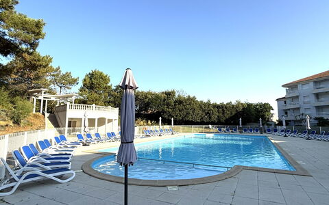 Confort, Piscine et Plage: Svømmepøl, Udendørs Møbler, Udvej, Hotel, Ferieby, Thermae, Liggestol, Boutique Hotel