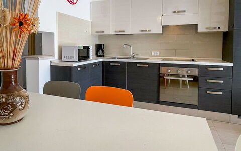 Volme: Møbel, Indretning, Gulvbelægning, Køkken, Countertop, Træ, Etage, Loft, Køkken Apparat, Cabinetry