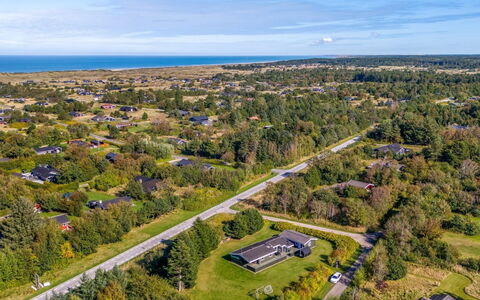 Christiern - 600M from the Sea: Fugleperspektiv, Luftfotografering, Landskab, Boligområde, Land Lot, Almindeligt, Urban Design, Færdselsåre, Forstad, Chaparral