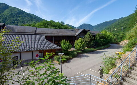 Ax-Les-Thermes 645: Bjergrige Landskabsformer, Bjerg, Bakke, Highland, Bjergkæde, Landskab, Hill Station, Menneskelig Bosættelse, Landdistrikt, Dal