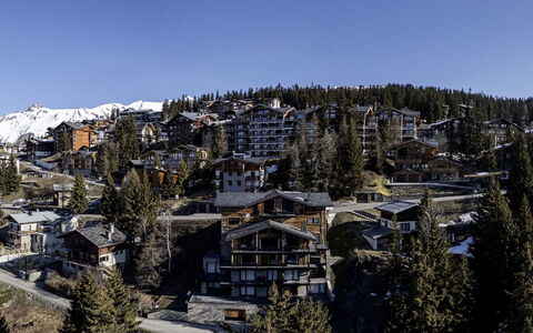 La Rosière 620: Træ, Bygning, Sne, Arkitektur, Landskab, Vinter, Hus, Hjem, Hill Station, Hældning