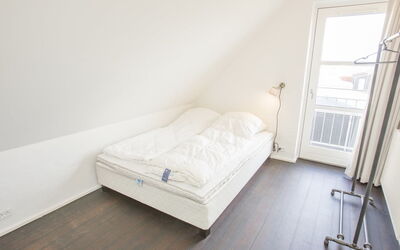 Ehlin - 900M from the Sea