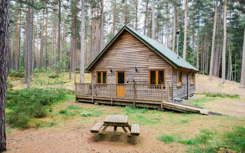 Ballater 100: Boligområde, Bakke, Hus, Hjem, Udvej, Bjergkæde, Eco Hotel, Hill Station, Estate, Villa