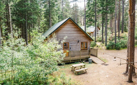 Ballater 100: Boligområde, Bakke, Hus, Hjem, Udvej, Bjergkæde, Eco Hotel, Hill Station, Estate, Villa