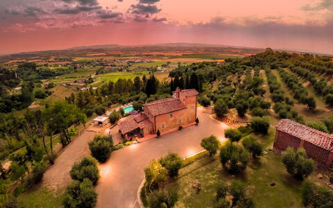 Villa Larino: Estate, Landsby, Stuehus, Hacienda, Slot, Mansion, Villa, Historisk Hus, Nat