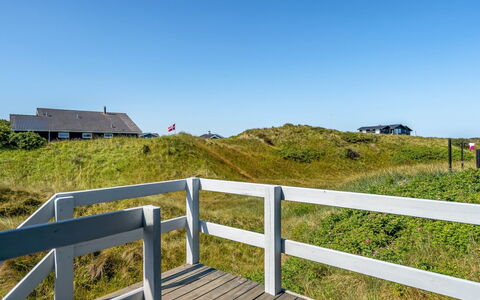 Elsamaria - 400M from the Sea: Himmel, Blå, Græs, Græs-, Økoregion, Landskab, Land Lot, Landdistrikt, Prærie, Hældning