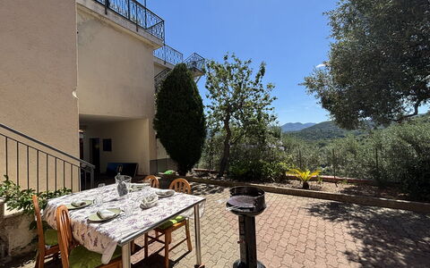 Il Fienile, Garden and Peacefull View: Hill Station, Altan, Bjerglandsby