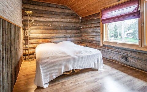 Ylläs 1: Møbel, Indretning, Gulvbelægning, Etage, Bord, Træ, Loft, Stol, Værelse, Couch