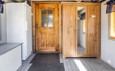 Ylläs 1: Træ, Sommerhus, Hus, Hjem, Dør, Hårdttræ, Garden Bygninger, Bejdse, Bjælkehytte, Planke