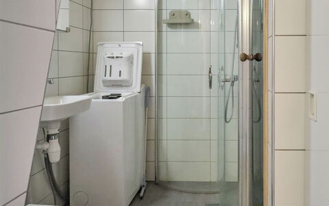 Karpalo 317: Møbel, Indretning, Gulvbelægning, Etage, Bord, Træ, Loft, Stol, Værelse, Couch