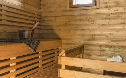Karpalo 317: Møbel, Indretning, Gulvbelægning, Etage, Bord, Træ, Loft, Stol, Værelse, Couch