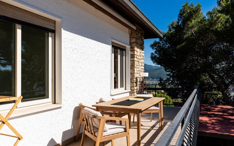 A Casa di Amici: Møbel, Indretning, Gulvbelægning, Etage, Bord, Træ, Loft, Stol, Værelse, Couch