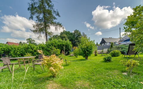 Leśna 100: Møbel, Indretning, Gulvbelægning, Etage, Bord, Træ, Loft, Stol, Værelse, Couch