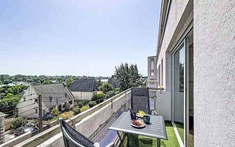 Résidence de la Mer: Boligområde, Lejlighed, Urban Design, Altan, Ejerlejlighed, Landscaping, Gårdsplads, Dagslys, Walkway