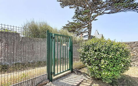 Résidence de la Mer: Port, Busk, Hegn, Home Fencing, Jern, Have, Landscaping, Trådhegn, Hæk, Lawn
