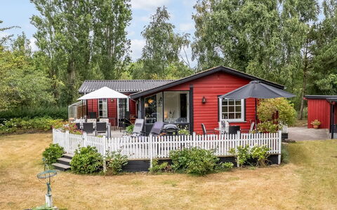 Aiske - 700M from the Sea: Hus, Sommerhus, Tag, Hjem, Veranda, Have, Gård, Lawn, Sidespor