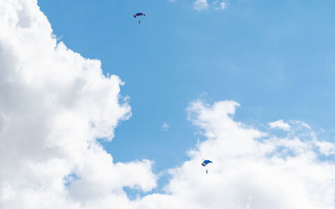 Walltree House: Himmel, Blå, Fotografi, Daytime, Sky, Natur