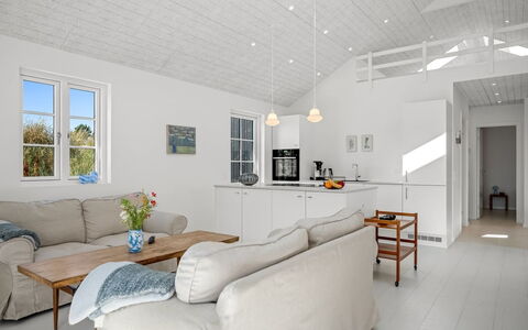 Selvi - 500M from the Sea