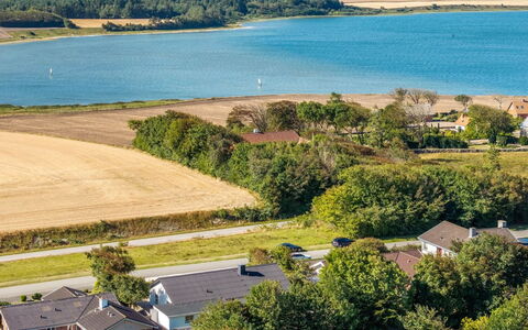 Eeske - 4Km from the Sea: Vandressourcer, Vand, Krop Af Vand, Grøn, Naturlige Landskab, Vandvej, Coastal Og Oceaniske Landskabsformer, Kyst, Bank, Horisont