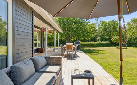 Antonie - 350M from the Sea: Træ, Møbel, Udendørs Møbler, Stol, Land Lot, Skygge, Udendørs Bord, Hjem, Have, Hårdttræ