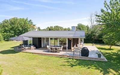 Antonie - 350M from the Sea