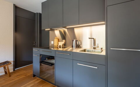 Vallada 14-01: Køkken, Countertop, Indretning, Køkken Apparat, Gulvbelægning, Cabinetry, Større Bandage, Etage, Håndvask, Møbel