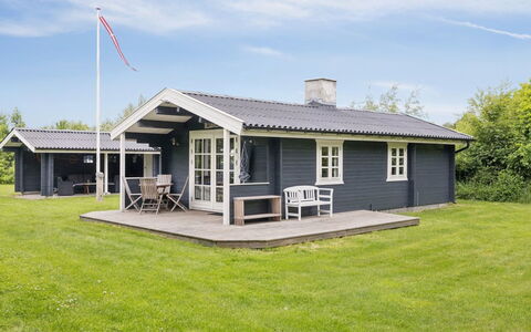 Saxi - 1.2Km from the Sea: Sommerhus, Lawn, Gård, Garden Bygninger, Udendørs Struktur, Skur, Backyard, Sidespor, Stuehus