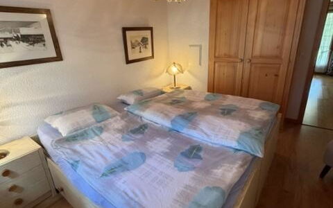 Lenk 755: Seng, Møbel, Soveværelse, Sengetøj, Sengetøj, Indretning, Træ, Etage, Værelse, Bed Frame