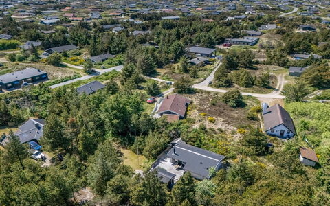 Wingot - from the Sea: Boligområde, Fugleperspektiv, Luftfotografering, Landskab, Kvarter, Forstad, Land Lot, Tag, Urban Design, Menneskelig Bosættelse