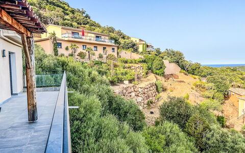 Sainte Lucie Porto Vecchio 650: Altan, Bejdse, Stueplante, Udendørs Møbler, Blomsterkrukke