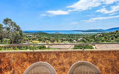 Sainte Lucie Porto Vecchio 650: Altan, Bejdse, Stueplante, Udendørs Møbler, Blomsterkrukke