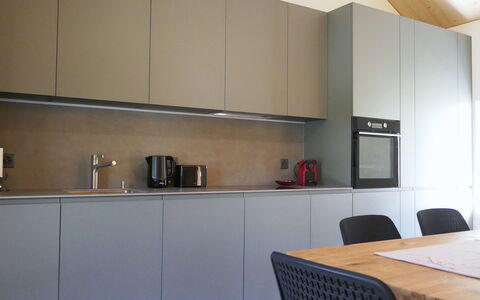 Nido delle Alpi: Indretning, Gulvbelægning, Træ, Køkken, Møbel, Countertop, Cabinetry, Loft, Køkken Apparat, Etage