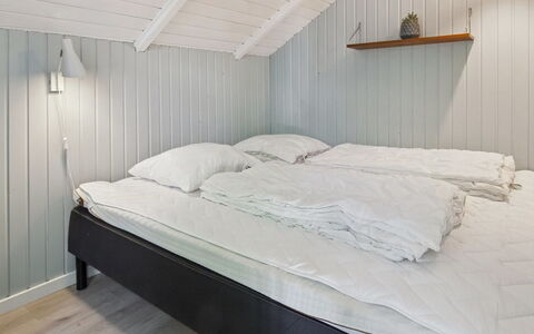 Tenna - 30Km from the Sea: Soveværelse, Seng, Sengetøj, Sengetøj, Træ, Etage, Gulvbelægning, Sengetøj, Indretning, Bed Frame