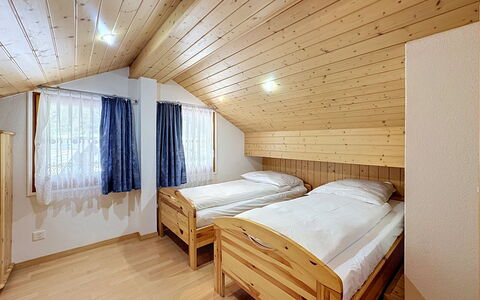 Haus Wasserfall: Træ, Hjem, Soveværelse, Sommerhus, Seng, Loft, Bed Frame, Sengetøj, Hårdttræ, Bejdse