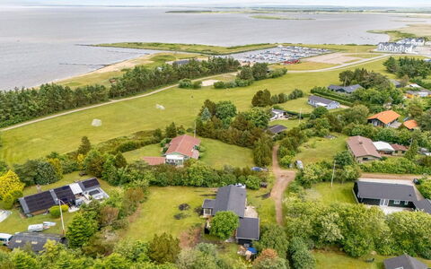 Jonnhild - 100M to the Fjord: Blå, Svømmepøl, Kompositmateriale, Skygge, Udvej, Estate, Hacienda, Villa, Fritidscenter