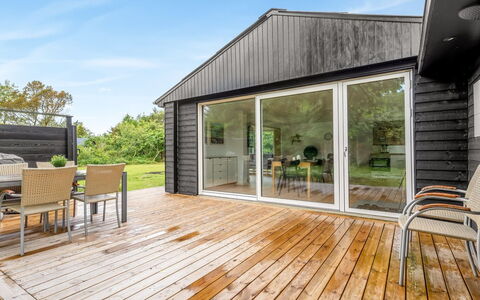Jonnhild - 100M to the Fjord: Blå, Svømmepøl, Kompositmateriale, Skygge, Udvej, Estate, Hacienda, Villa, Fritidscenter